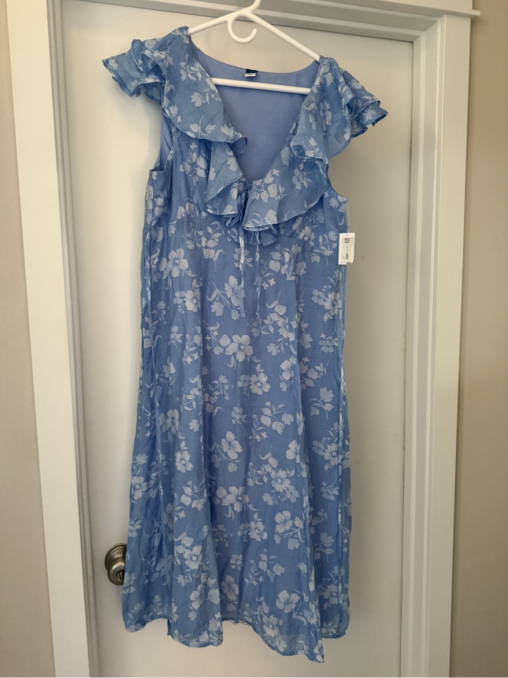 Brand New Old Navy Floral Blue Ruffle Dress